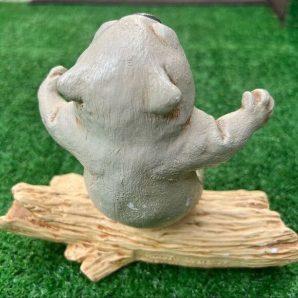 Groundhog Figurine David Blight Open Arms On Log Toppco Kitschy 89 CADDYSHACK - Picture 8 of 8